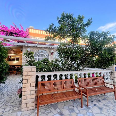 Bed & Breakfast Rab Palit Ngoại thất bức ảnh