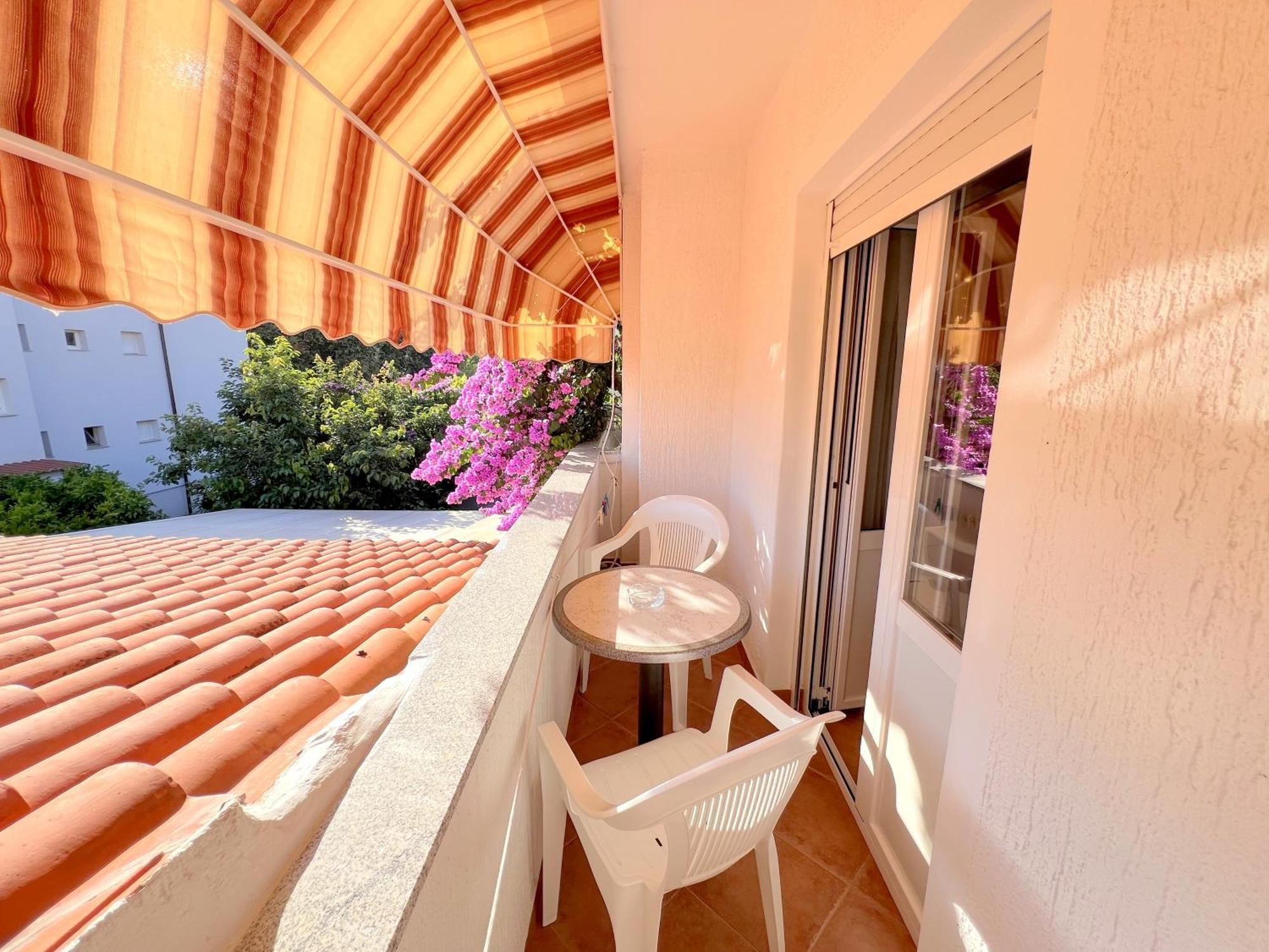 Bed & Breakfast Rab Palit Ngoại thất bức ảnh
